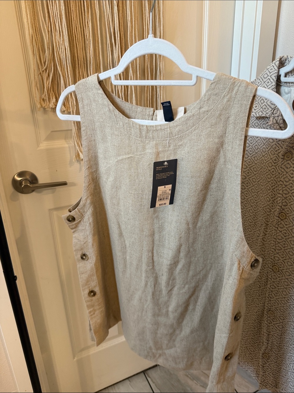 Universal Thread Beige Linen Button-Side Sleeveless Tank